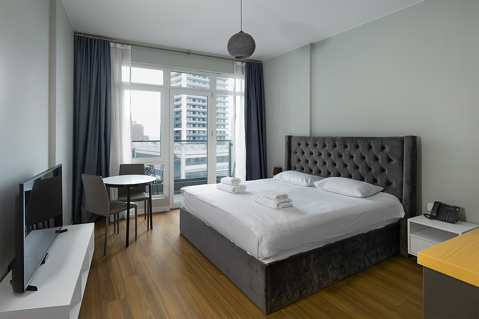 White Sails , New Boulevard Sea view