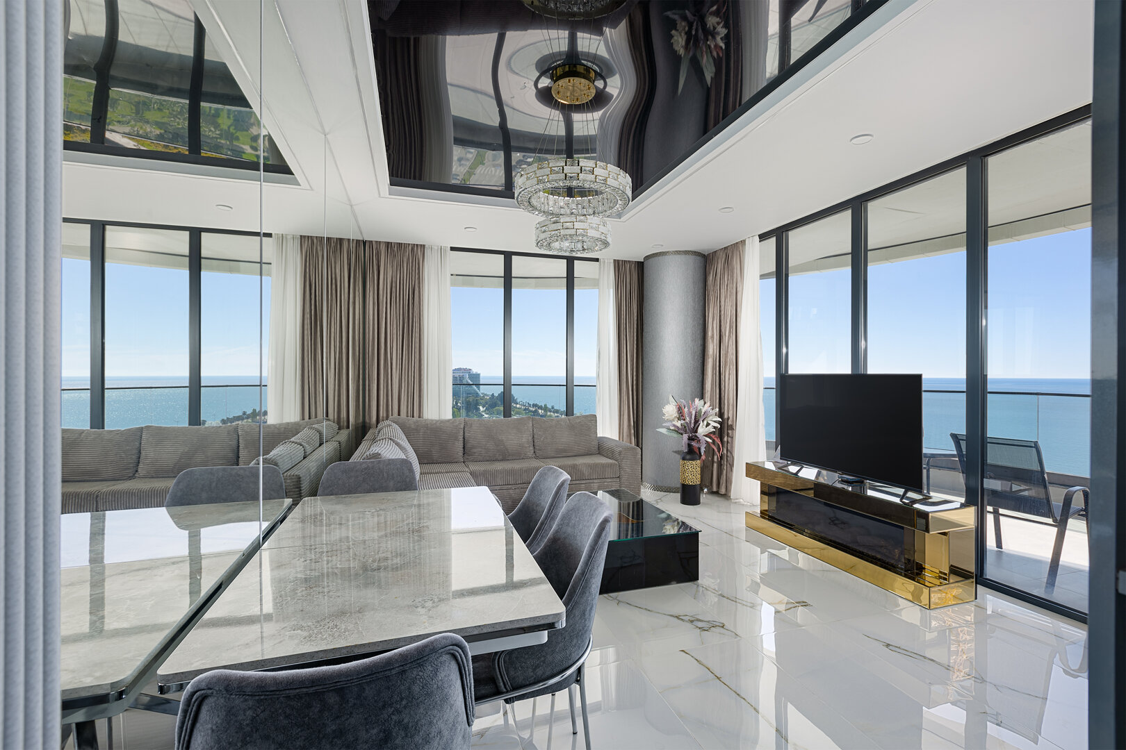 Solis Residence – Infinity Sea View